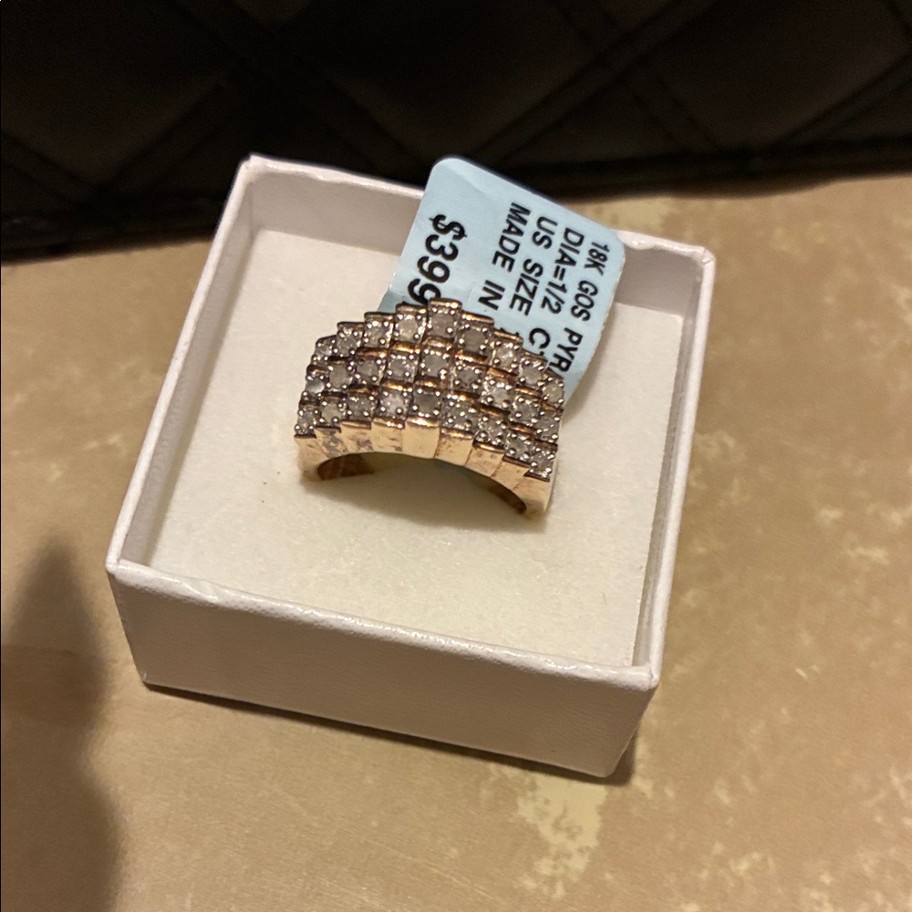 18k GOS pyramid ring